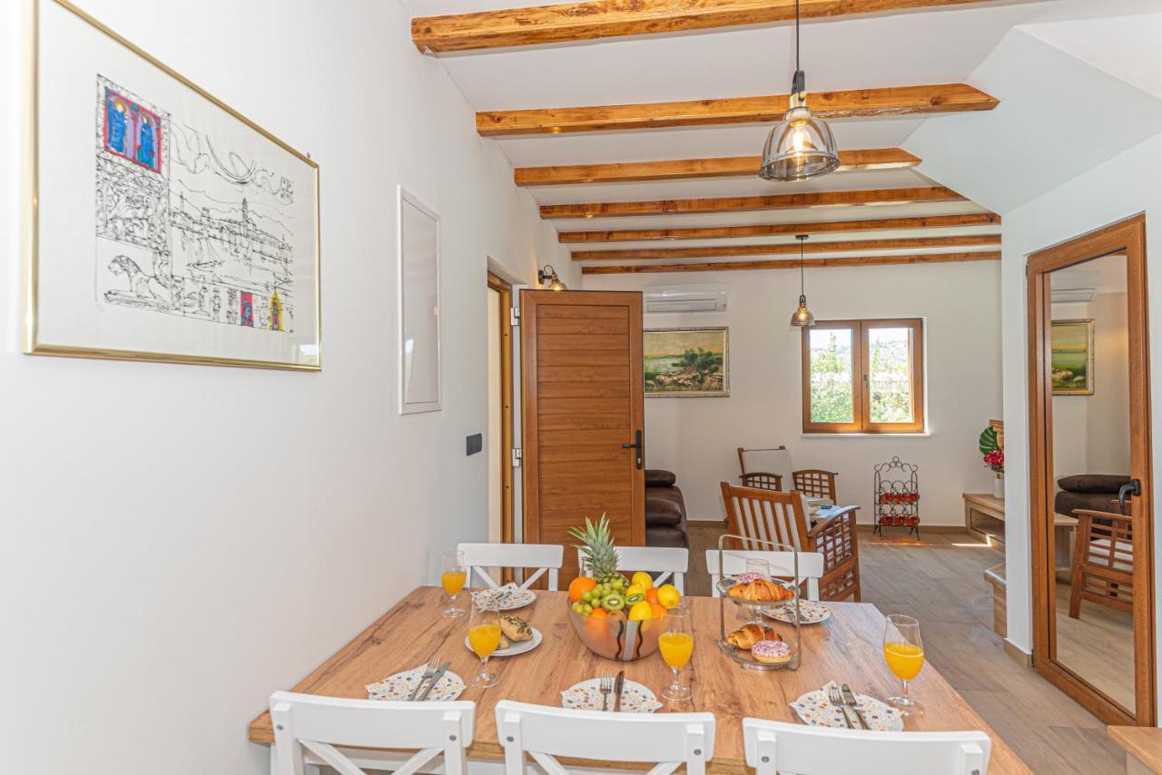 Dubrava  Casa Del Solヴィラ エクステリア 写真