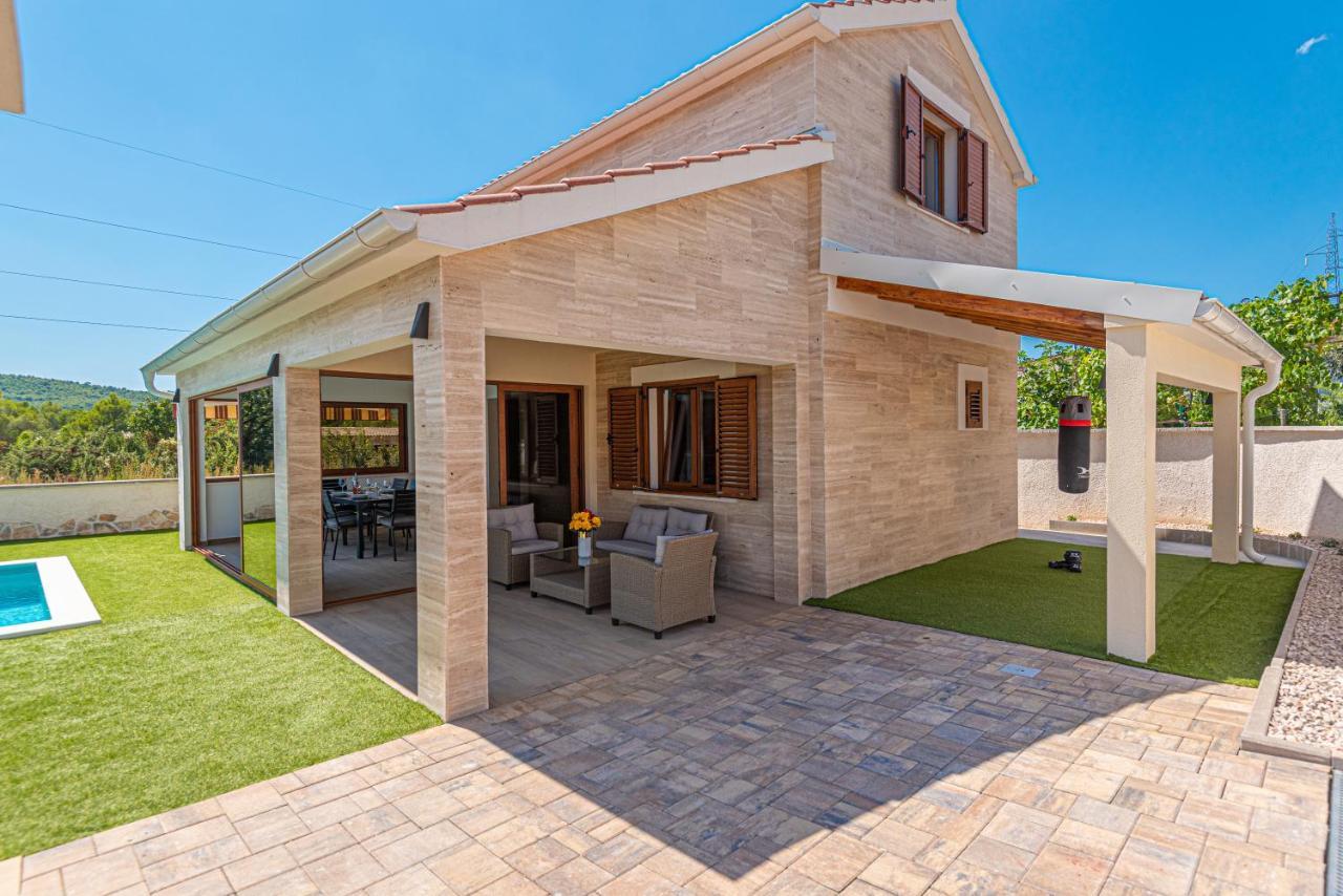 Dubrava  Casa Del Solヴィラ エクステリア 写真